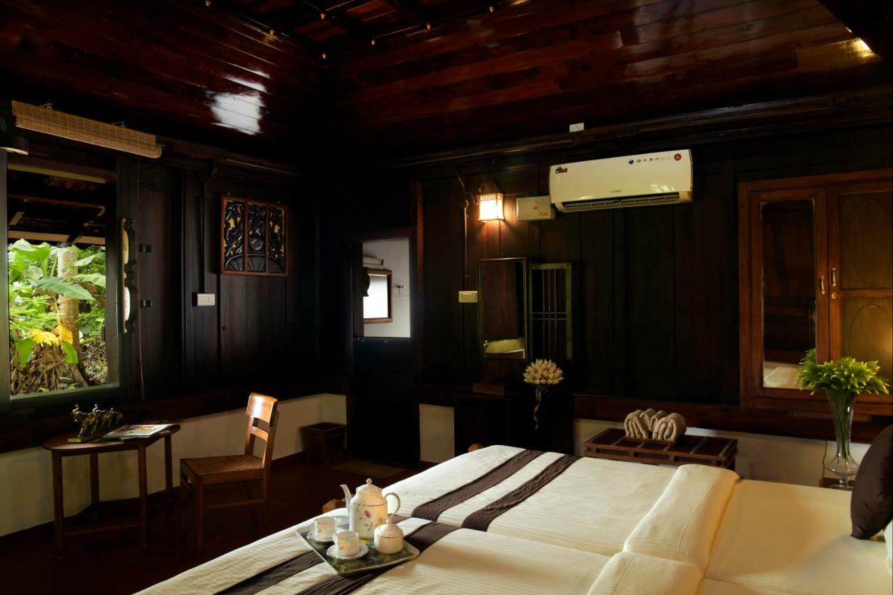 Stayvista At La Riva Heritage Villa With Bicycle Alappuzha 外观 照片